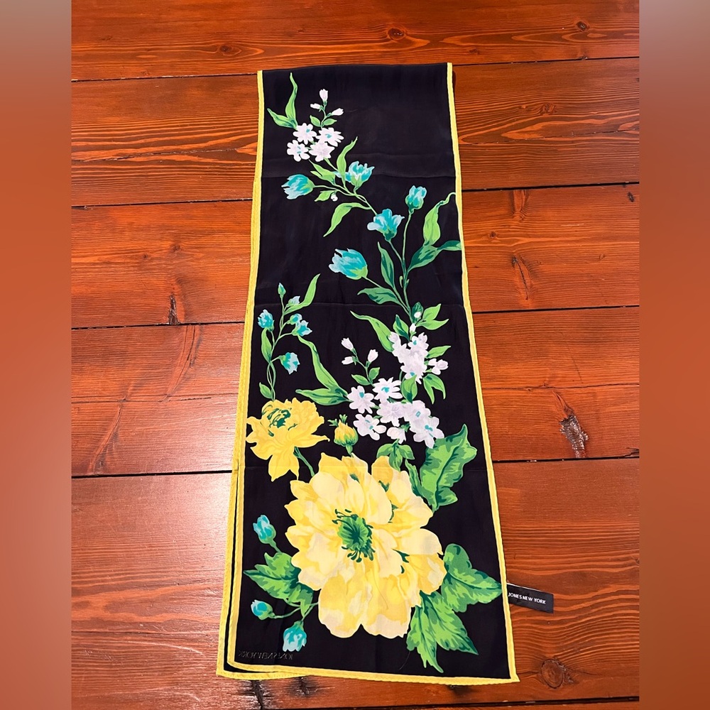 Jones New York Rectangular Scarf 100% Silk Black Yellow Flowers